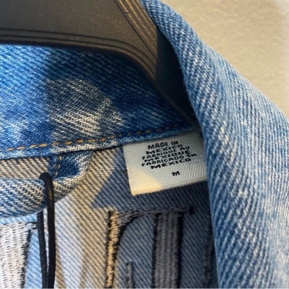 Nwt Levi’s Pride Embroidered Denim Jacket - Picture 5 of 8